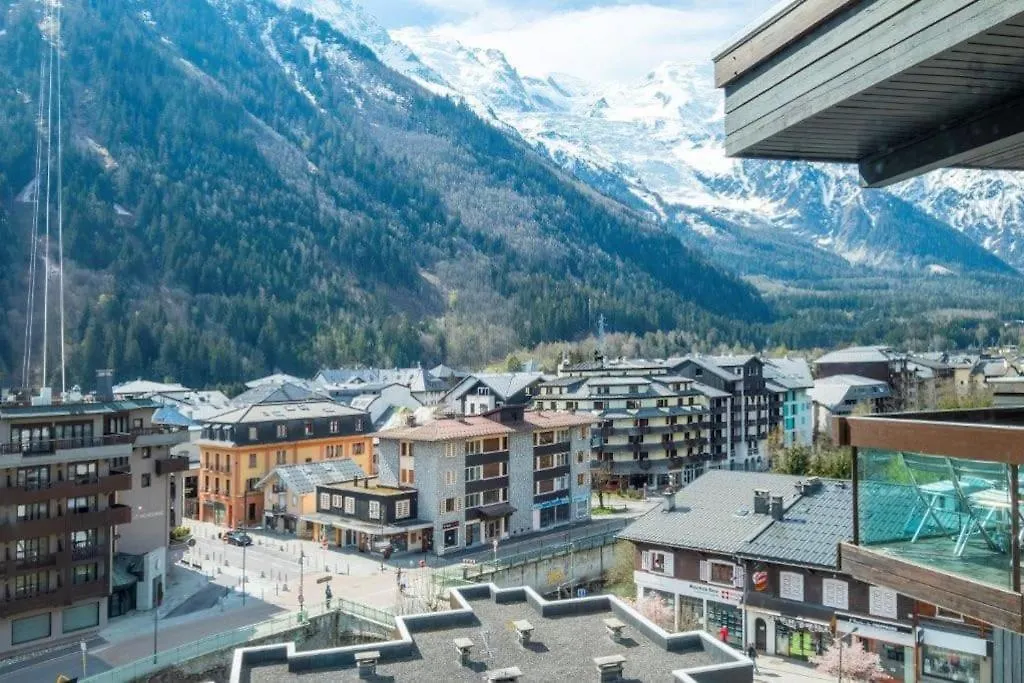 Two Bedroom Apartment, Hypercenter, Terrace Mont Blanc, Parking Chamonix